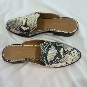 Madden Girl Mattie Snakeskin Mules - Black and Cream Backless Slip-On 7 NWOT